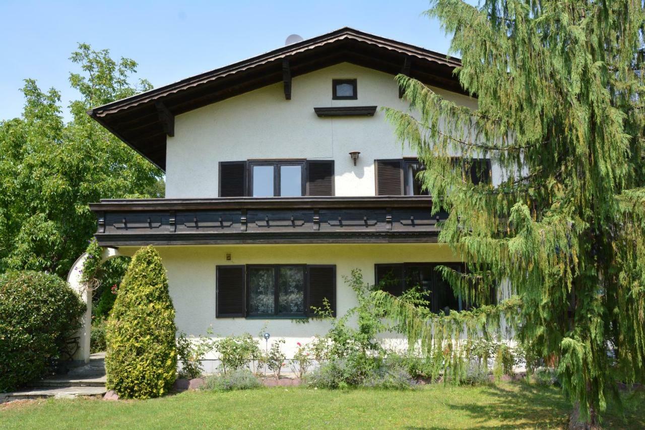 Haus Mit Garten Eugendorf Ngoại thất bức ảnh