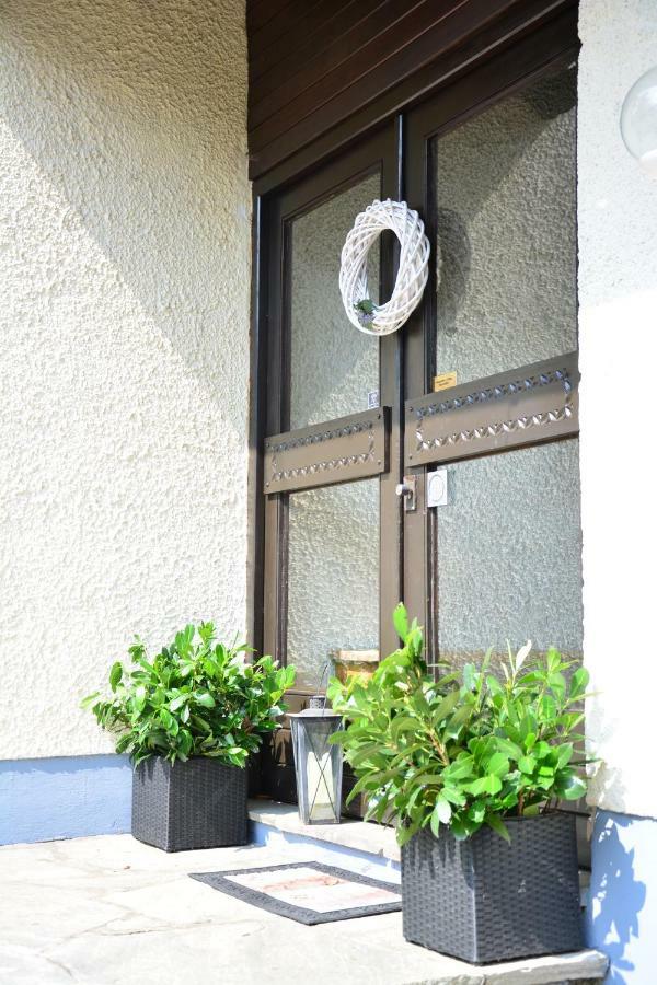 Haus Mit Garten Eugendorf Ngoại thất bức ảnh